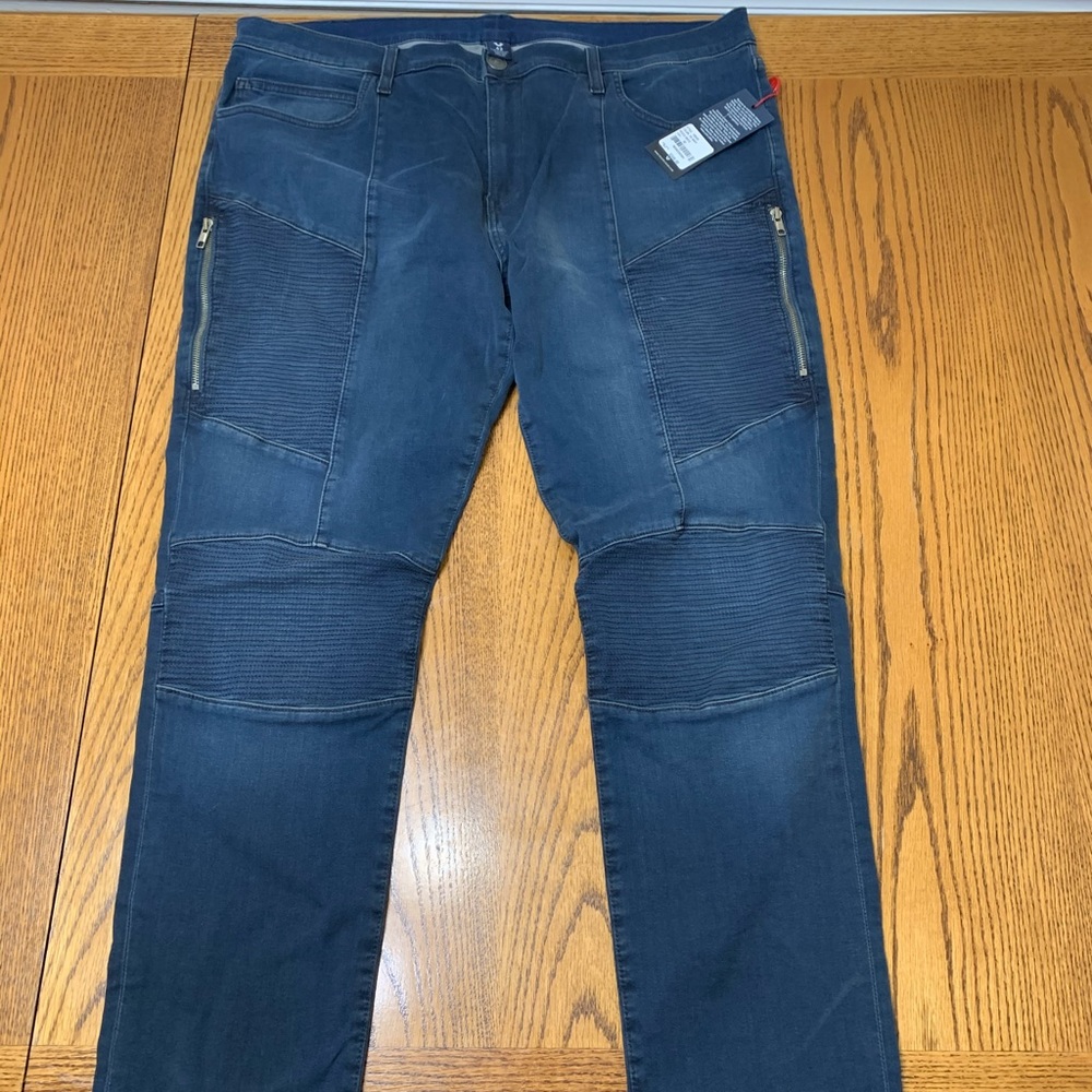 TRUE RELIGION MENS JEANS